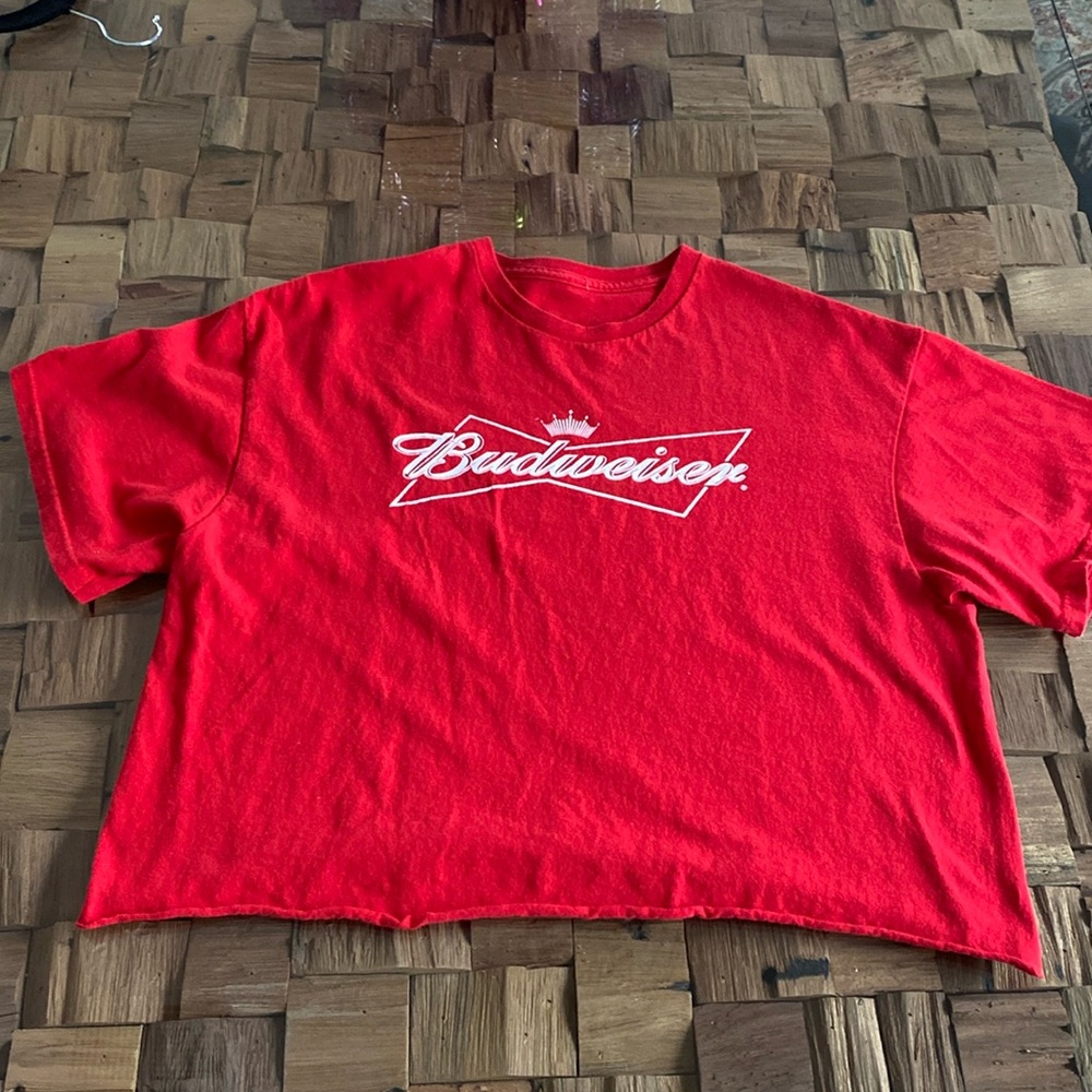 Budweiser top